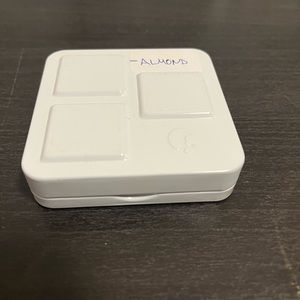 Glossier Monochromes Eyeshadow